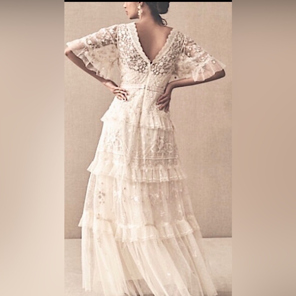 Needle & Thread Francine Lace gown in champagne pink color Size 2 NWT - Picture 3 of 14